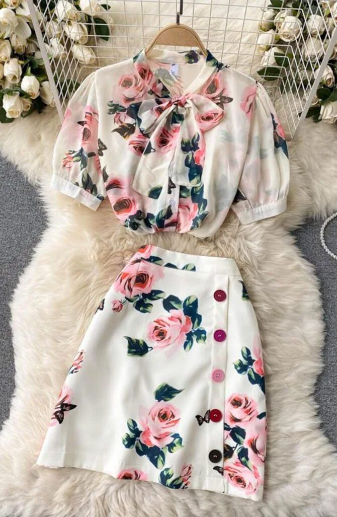 Short-Sleeve Floral Top with Line Skirt