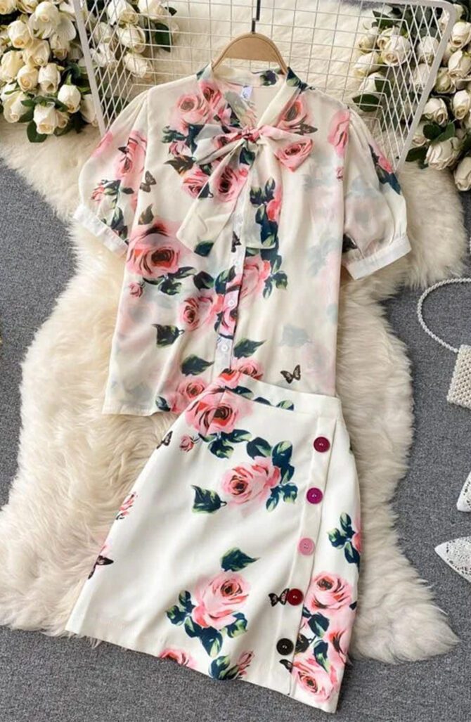 Short-Sleeve Floral Top with Line Skirt